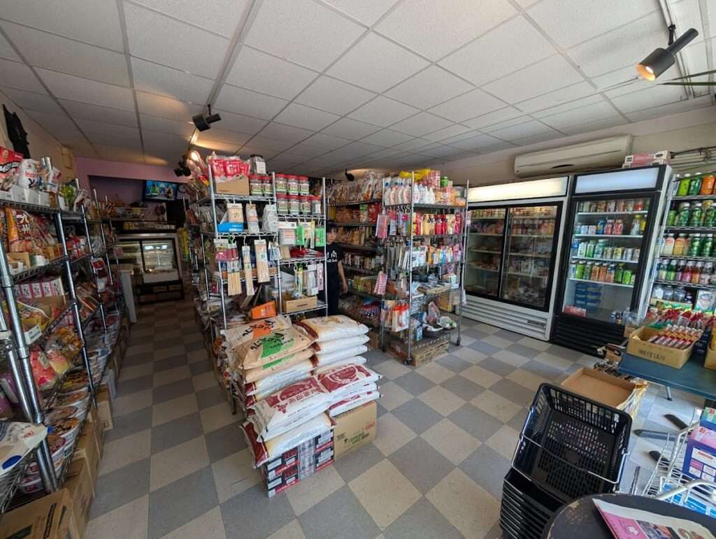 Hinata Sushi Carry Out photo 3